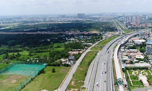 Sốt đất có thể vẫn tiếp diễn trong năm Mậu Tuất