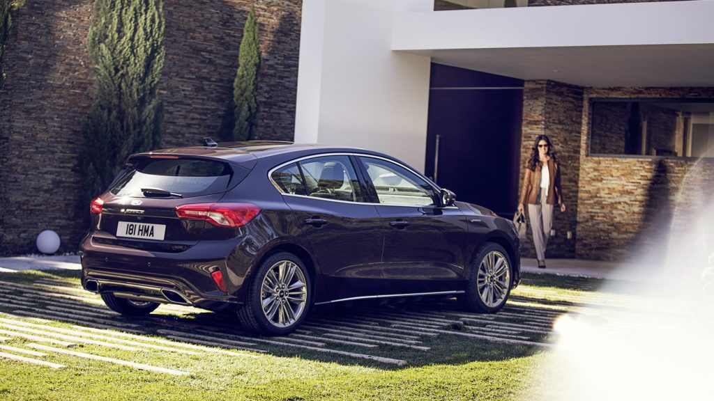 Ford giới thiệu Focus 2019 thế hệ thứ 4, nhiều cải tiến, giá từ 25.400 USD