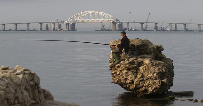 Nga khánh thành cầu dài nhất châu Âu nối với Crimea