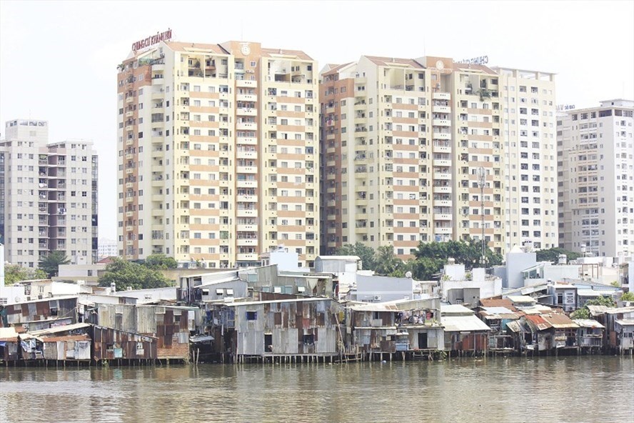 TPHCM: Loay hoay di dời 21.000 hộ dân sống ven kênh rạch