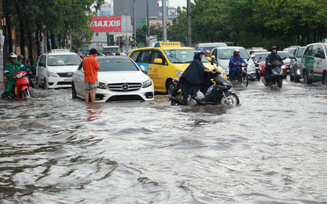 Vì sao TP HCM chi ngàn tỉ nhưng vẫn ngập?