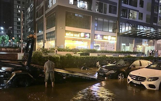 Đường rộng 6m ‘nhồi’ hơn 20 cao ốc, Hà Nội còn ngập dài