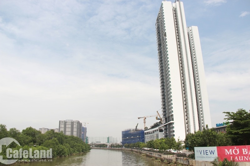 Ở chung cư cao cấp, vẫn bị “giam” sổ hồng