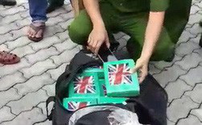 Dính “nghi án” 100 bánh cocain trị giá 800 tỷ đồng đi kèm lô hàng thép phế về Việt Nam, cổ phiếu POM của Pomina bị bán sàn hàng loạt