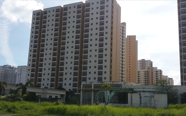 Câu chuyện nhà tái định cư ở TPHCM: Người thừa, người thiếu