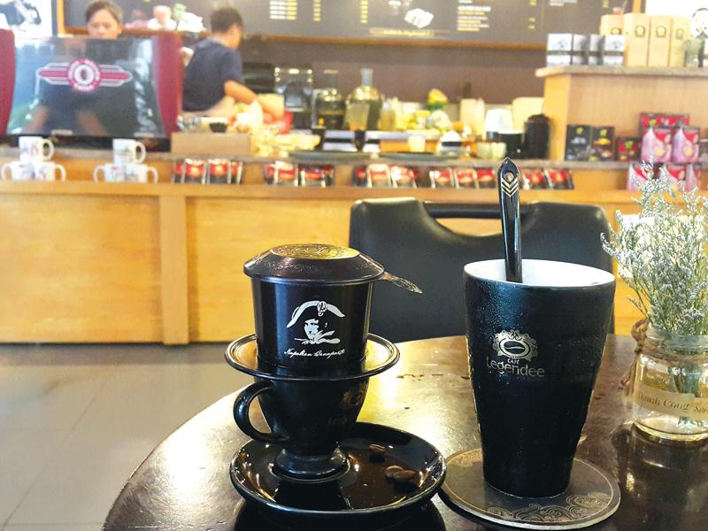 “Bố già” Trung Nguyên trở lại đầy ma mị, mơ doanh số 20 tỷ USD