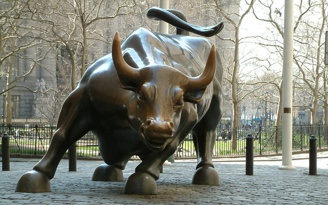 VNM cùng nhóm dầu khí bứt phá, Vn-Index tăng gần 5 điểm