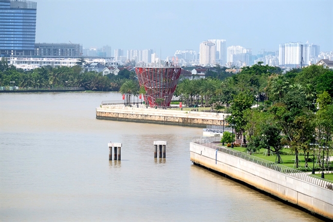 Công trình ven sông không thể ‘quay lưng’ với cộng đồng