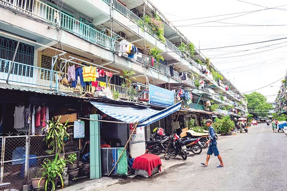 Tạm dừng đổi đất lấy hạ tầng: Nguy cơ vỡ kế hoạch nhà ven kênh