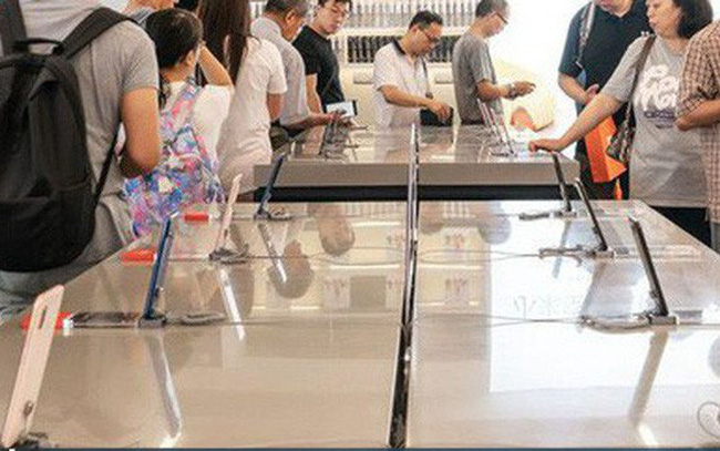 Xiaomi, tương lai của anh là ở smartphone, không phải “kinh doanh internet”v