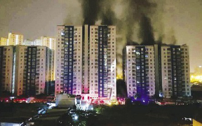 Vụ cháy chung cư Carina: Công ty Hùng Thanh không đủ kinh phí hỗ trợ dân