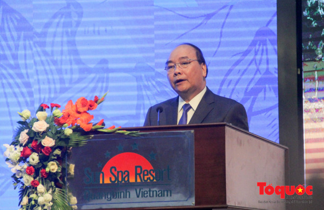 Thủ tướng: Đừng để cơn gió Lào thổi bay lời hứa đầu tư