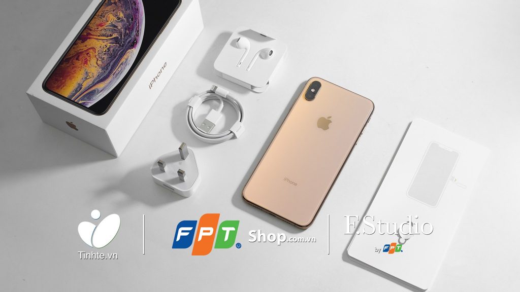 Trên tay iPhone Xs Max: màn hình to, mạnh mẽ, màu sắc sang trọng, hoàn thiện không tốt