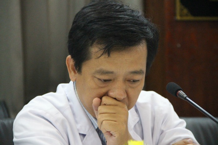 Thực hư bệnh nhân 20 tuổi tử vong vì bác sĩ không cho chuyển qua Mỹ