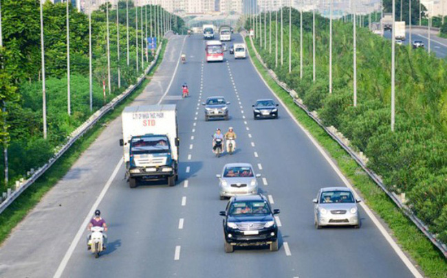 Đi xe máy vào đường cao tốc bị phạt bao nhiêu tiền?