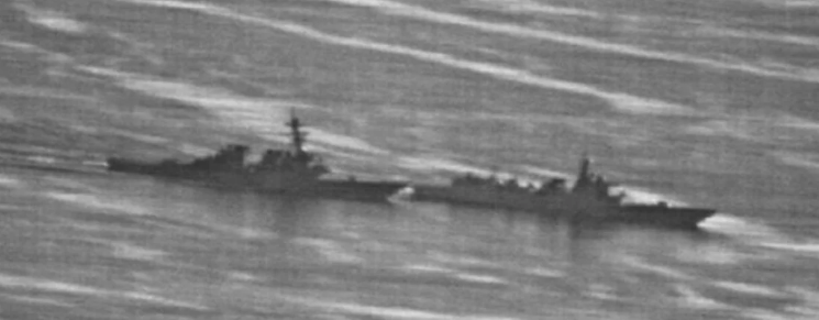 Lộ diện bằng chứng tàu chiến Trung Quốc hung hăng tiếp cận khu trục hạm Mỹ trên Biển Đông