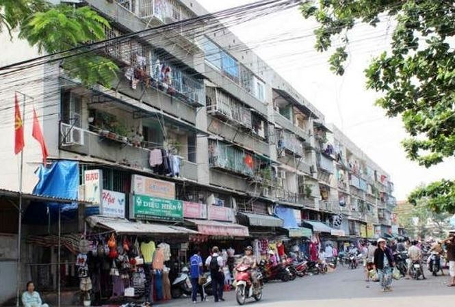 TPHCM: Dân sống ở chung cư xuống cấp được nhận tiền tạm cư