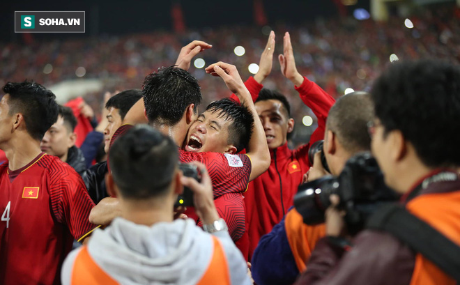 “Tôi thấy tiếc vì không cầu thủ phòng ngự nào lọt top 3 bầu chọn QBV”