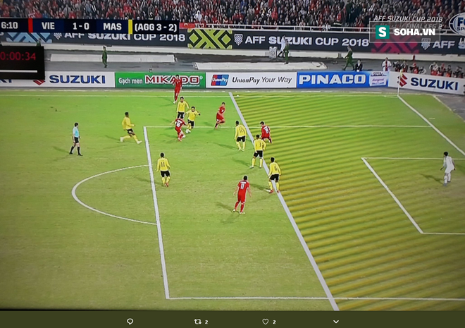 CĐV Malaysia phẫn nộ với trọng tài, tố Việt Nam ghi bàn trong thế việt vị