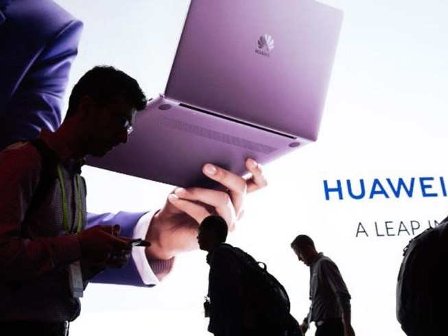 Kỹ sư Huawei vào phòng thí nghiệm công ty Mỹ ‘chôm’ robot