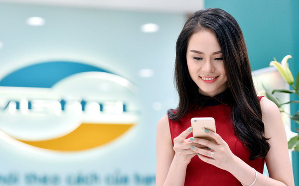 Lần đầu tiên doanh thu giảm sau 1 thập kỷ tăng liên tục, lợi nhuận xuống thấp nhất 5 năm, Tập đoàn Viettel đứng trước áp lực chuyển đổi và bài toán tăng trưởng trong thời kỳ mới