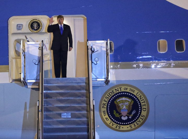 Tổng thống Donald Trump đã đến Hà Nội sẵn sàng cho Thượng đỉnh Mỹ – Triều