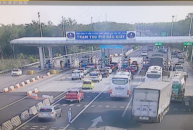 Lãnh đạo VEC: Mỗi năm VEC từ chối khoảng 1.000 xe ôtô vi phạm