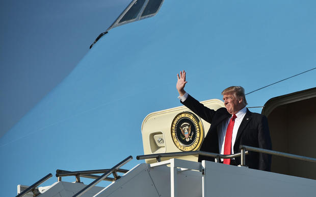 Tổng thống Trump tuyên bố sắp lên đường tới Hà Nội