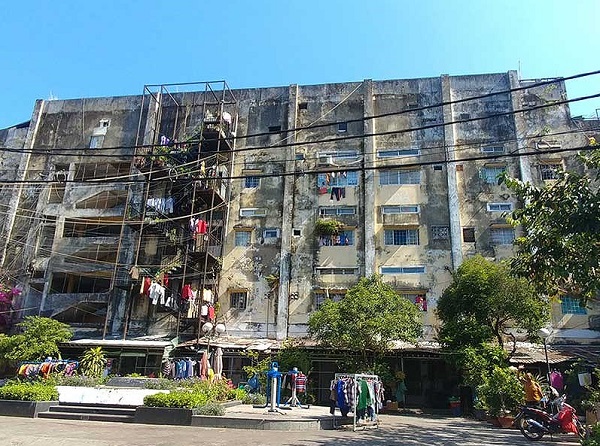 Bất động sản 24h: Người dân sợ hãi sống trong chung cư sắp sập