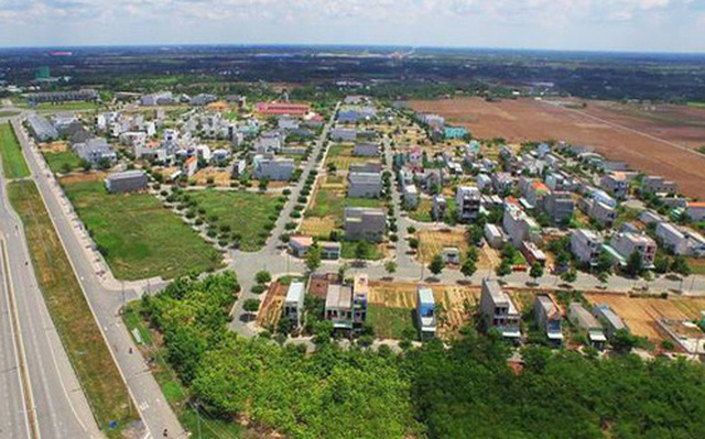 Giá nhà đất Tp.HCM tăng phi mã, giới đầu tư "kẹp hàng"