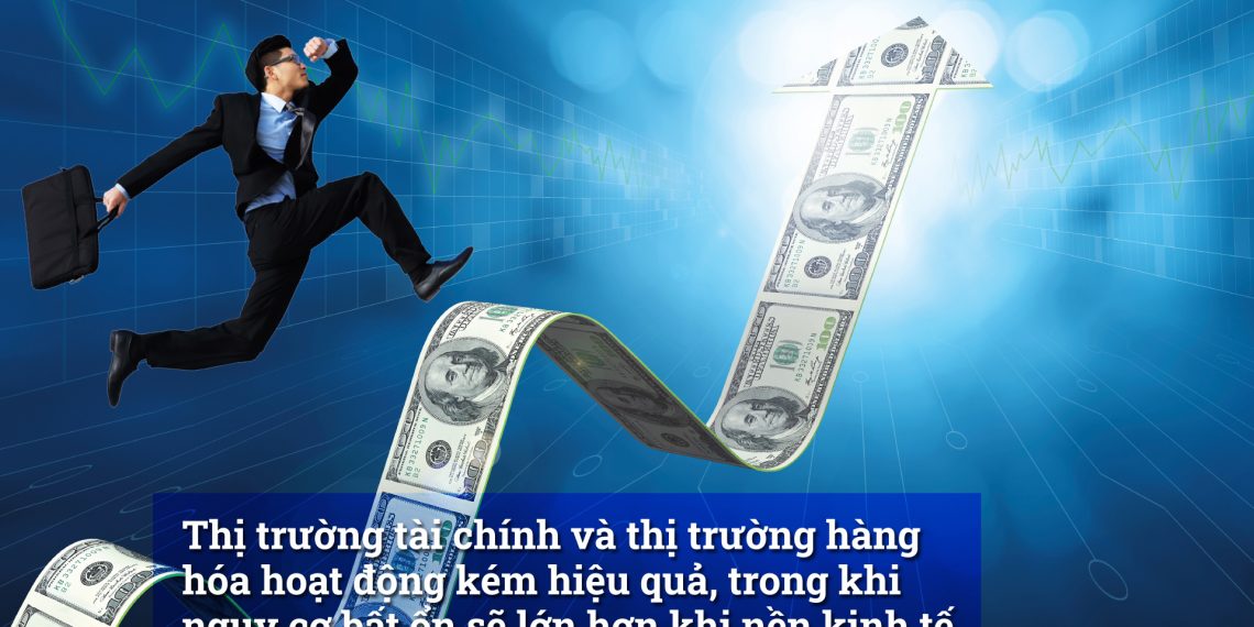 Tăng trưởng cần tiền