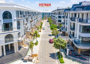 Giá thép tăng “sốc”, nhiều dự án bất động sản ngưng thi công