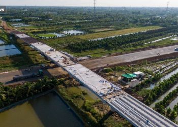 Cận cảnh cao tốc 12.000 tỷ đồng nối TP. Hồ Chí Minh – Tiền Giang trước ngày thông xe