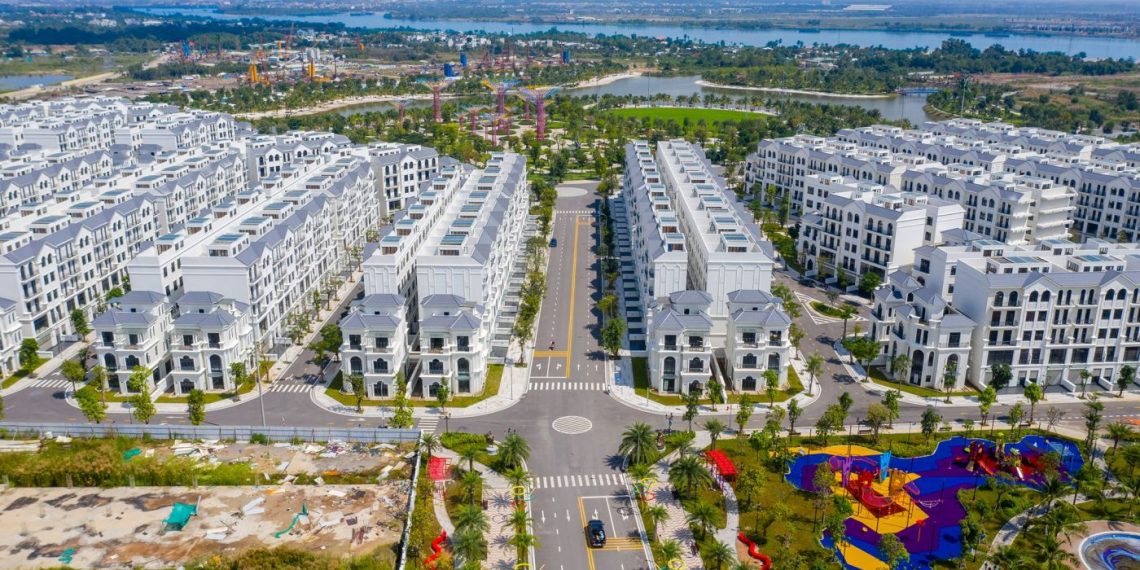 Tiến độ thi công tháng 11/2021 đại đô thị Vinhomes Grand Park