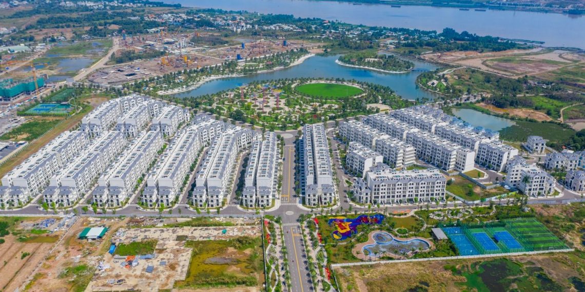 Tiến độ thi công tháng 11/2021 đại đô thị Vinhomes Grand Park