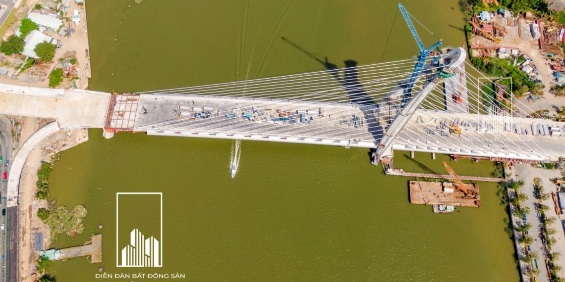 Những hình ảnh mới nhất trên công trường xây dựng Cầu Thủ Thiêm 2: Hứa hẹn hoàn thành toàn bộ kết cấu dầm trước tết Âm lịch 2021