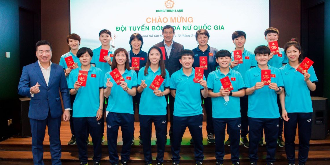 Hưng Thịnh Land trao thưởng 2 tỷ đồng cho đội tuyển bóng đá nữ quốc gia Việt Nam