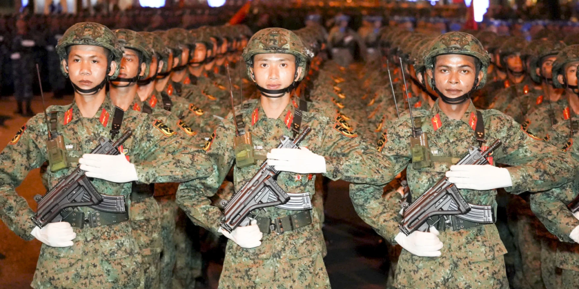 Tổng hợp luyện diễu binh, diễu hành kỷ niệm 50 năm Ngày Giải phóng miền Nam, thống nhất đất nước