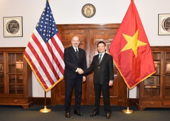 Mở ‘cánh cửa thép’ trong quan hệ thương mại Việt Nam – Hoa Kỳ