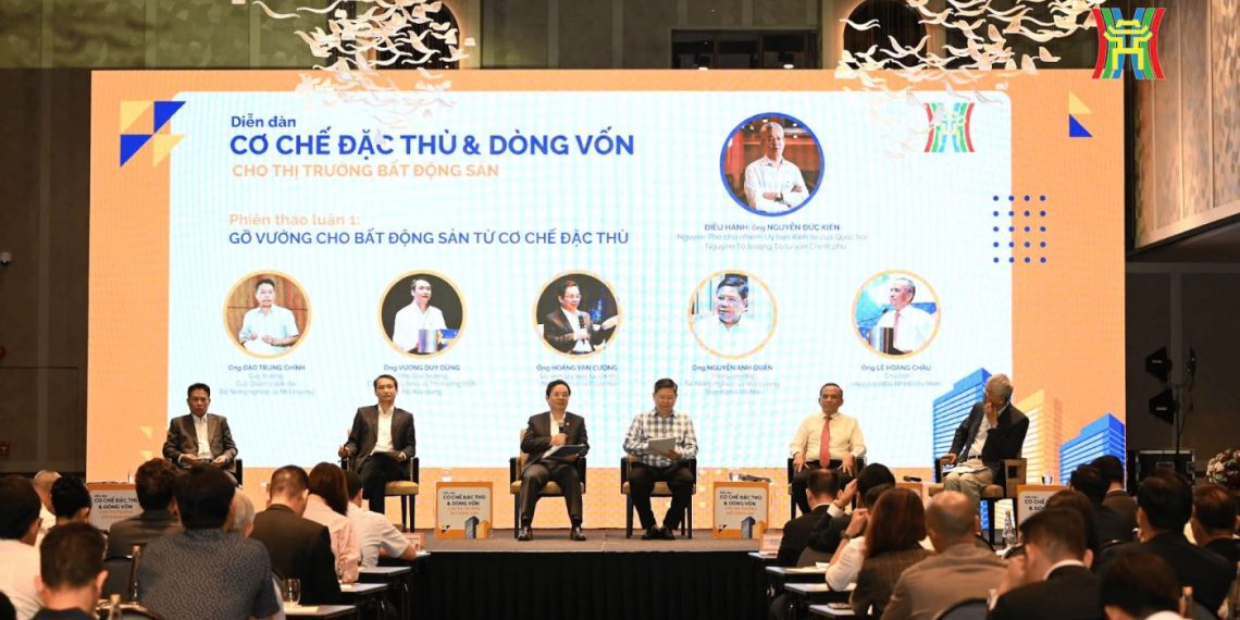 Khơi thông dòng vốn và cơ chế cho thị trường bất động sản