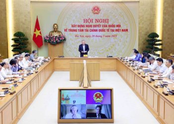 Phát triển 1 trung tâm tài chính quốc tế tại Việt Nam, nhưng hoạt động ở 2 thành phố