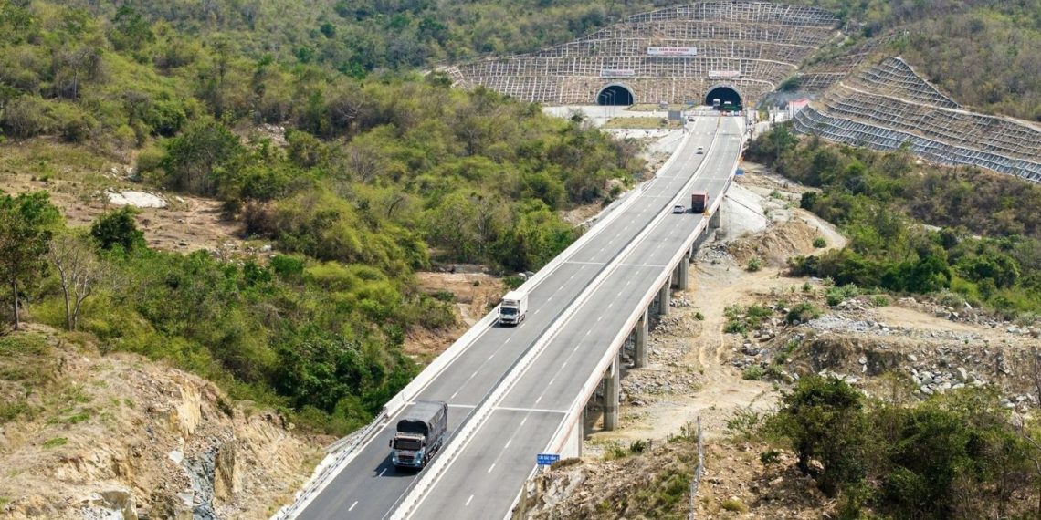 Đèo Cả xin tự bỏ vốn mở rộng cao tốc Bắc – Nam lên 6 làn xe