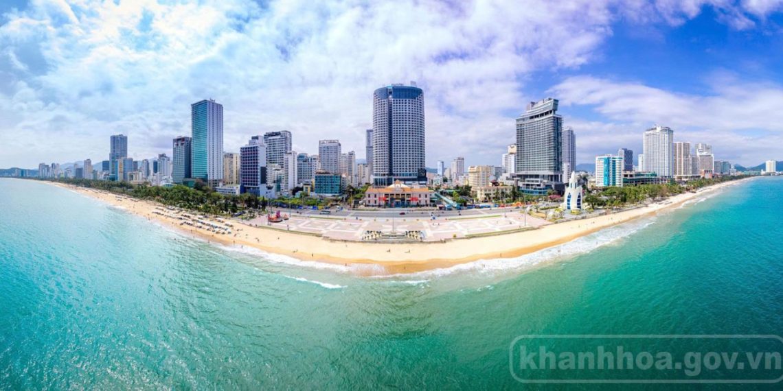 Đến năm 2030, Khánh Hòa phấn đấu trở thành trung tâm dịch vụ, du lịch biển quốc tế