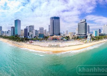 Đến năm 2030, Khánh Hòa phấn đấu trở thành trung tâm dịch vụ, du lịch biển quốc tế