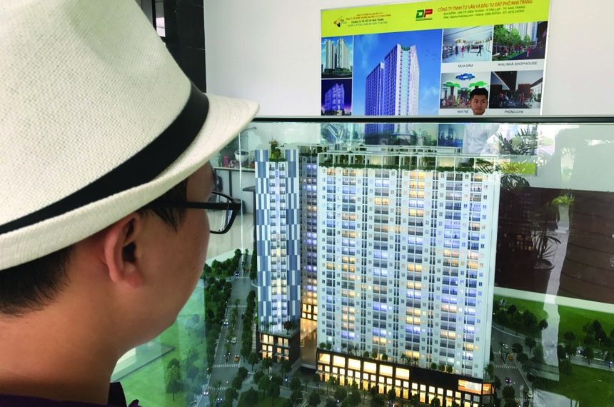 VARS cảnh báo về tình trạng đào tạo cấp chứng chỉ môi giới bất động sản