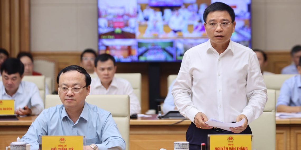 Bộ Tài chính đề xuất 2 kịch bản tăng trưởng