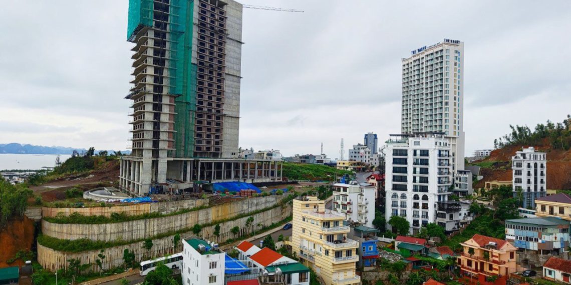 Thuế chuyển nhượng bất động sản: Chống đầu cơ nhưng không làm khó người dân