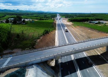 Cao tốc Vạn Ninh – Cam Lộ sẵn sàng thông xe vào ngày 19/8