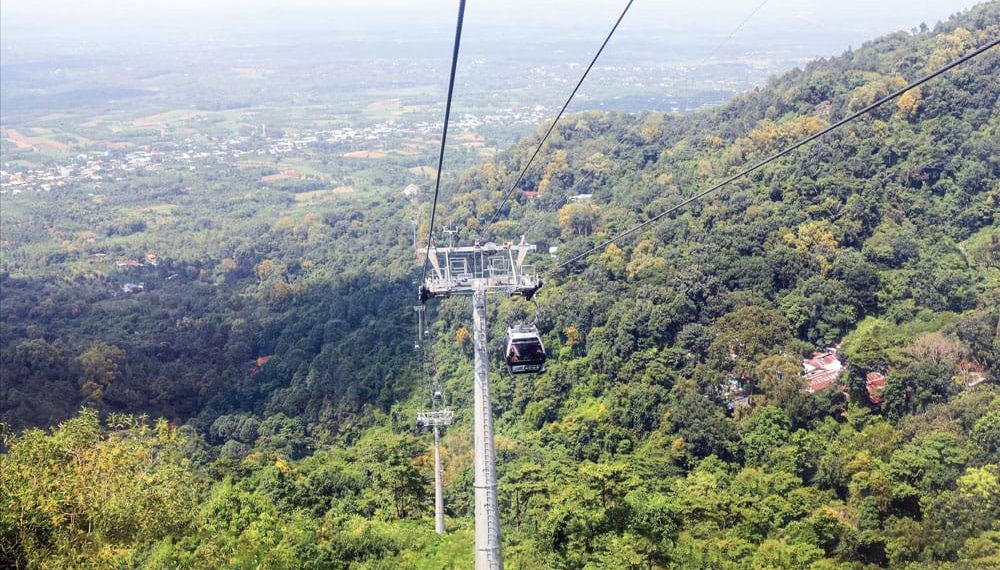 Lấy 106,8 ha rừng phòng hộ núi Chứa Chan làm du lịch sinh thái có cáp treo