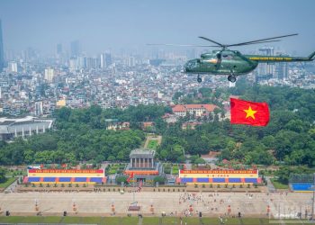 [Ảnh] Ấn tượng hình ảnh 31 máy bay tung cánh trên bầu trời Hà Nội trong lần đầu hợp luyện